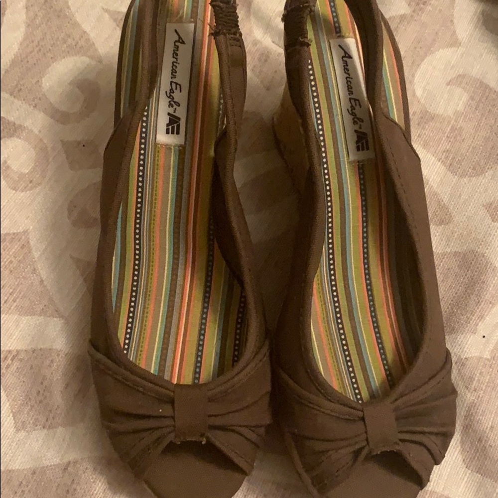American eagle girl wedges